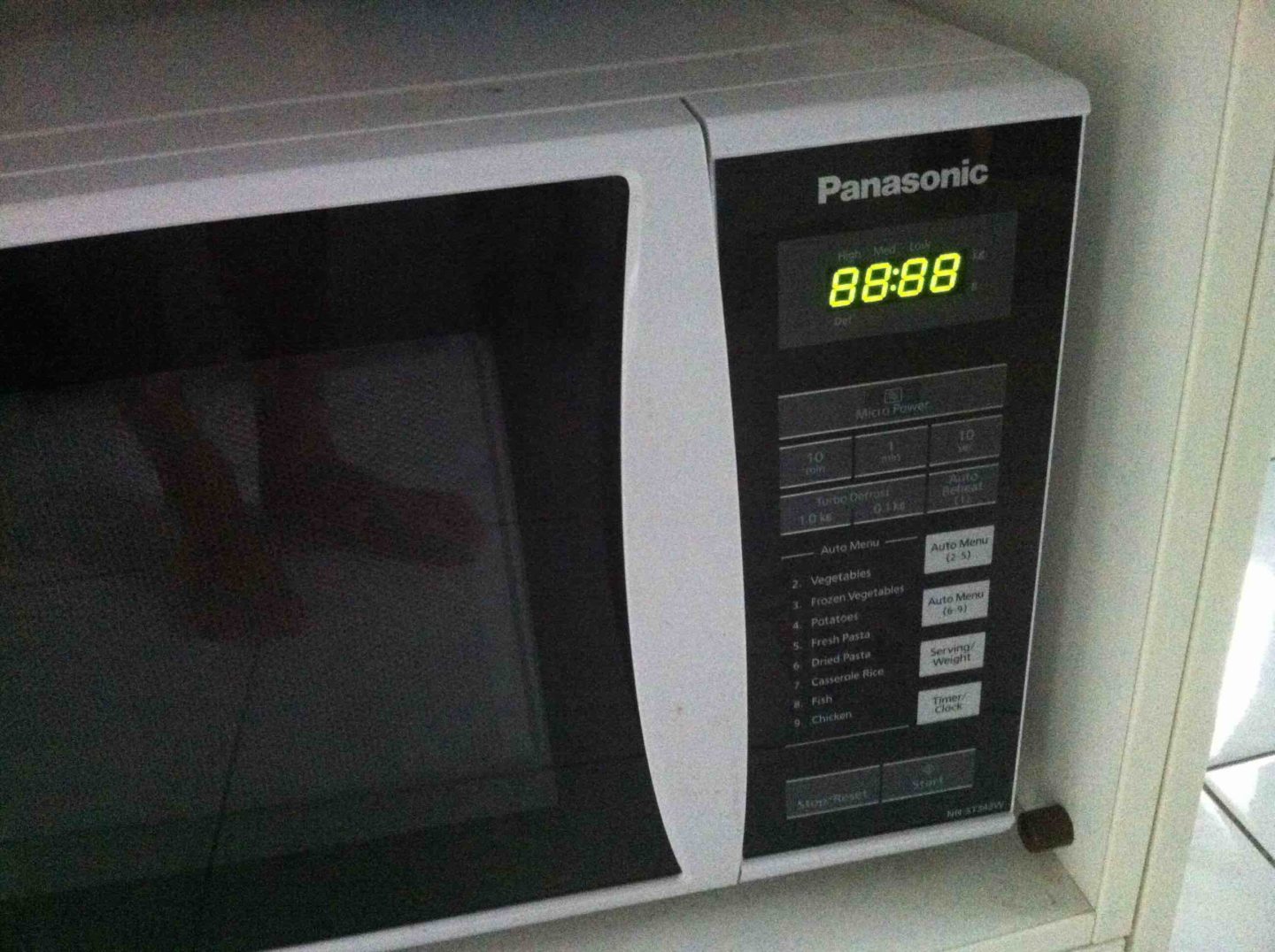 The philosophy of: my microwave and oven after a blackout last night, my favourite time (who-gives-a-fuck o’clock) & another student of mine inspires me
